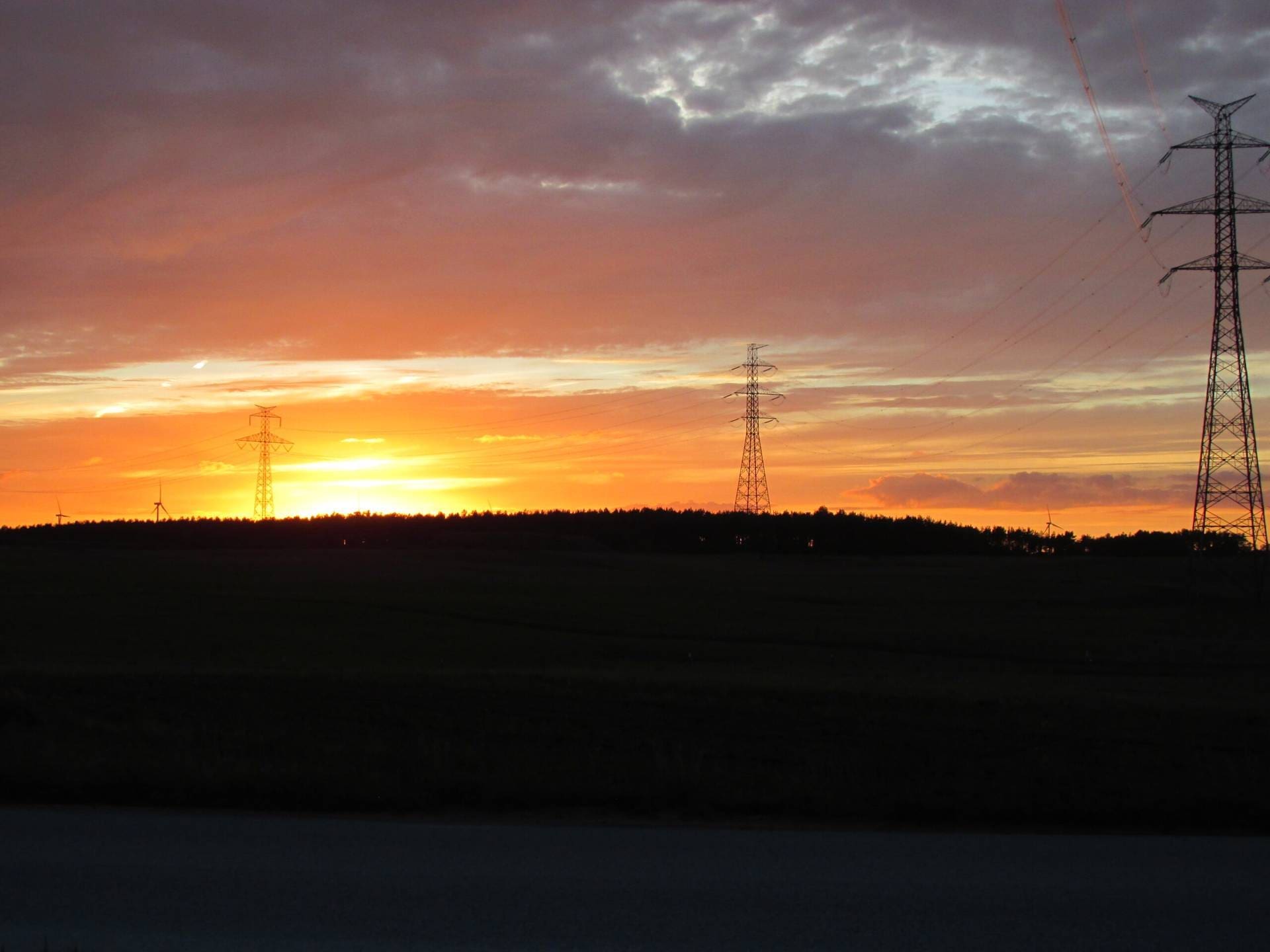 400-kV-Leitung Ełk – Grenze der Republik Polen; Sonnenuntergang – el.demo.weblegend.pl