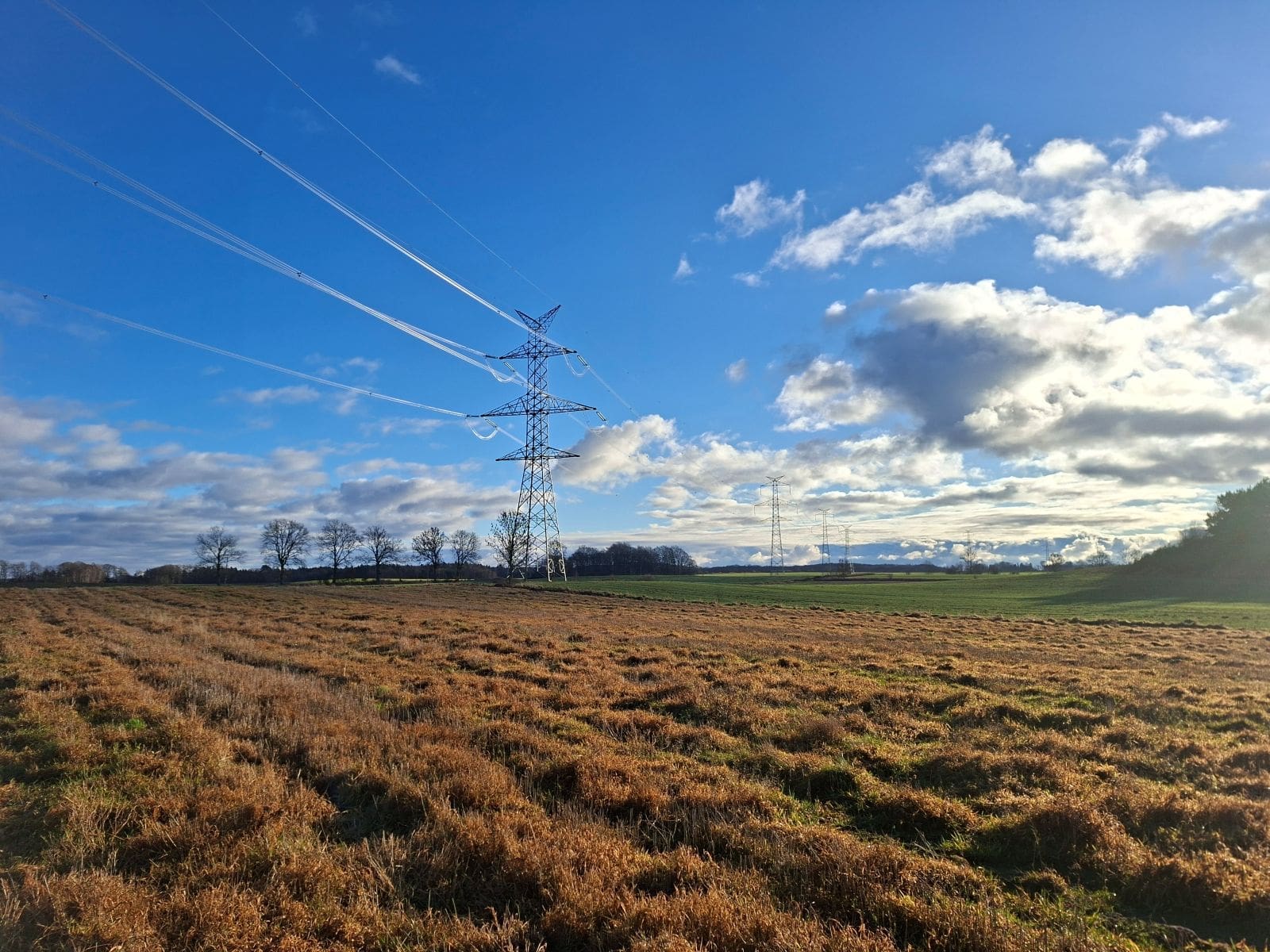 Final works on the 400 kV Choczewo–Żarnowiec power line